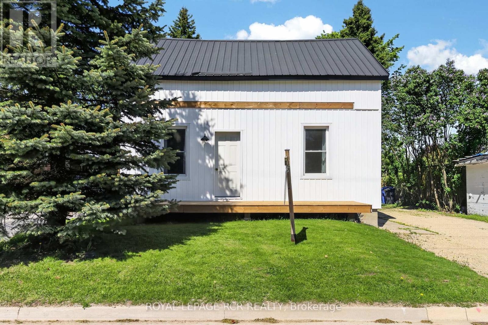 170 YOUNG STREET - Image 3