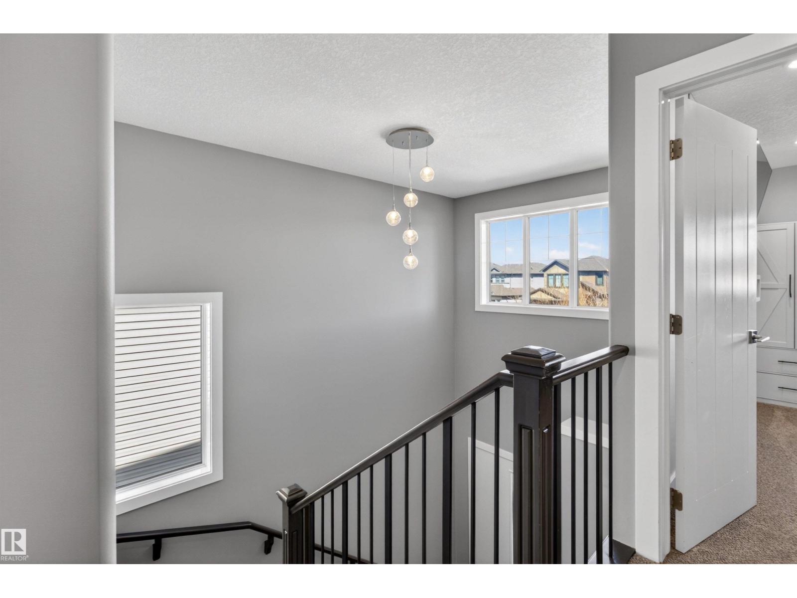457 MEADOWVIEW DR - 27
