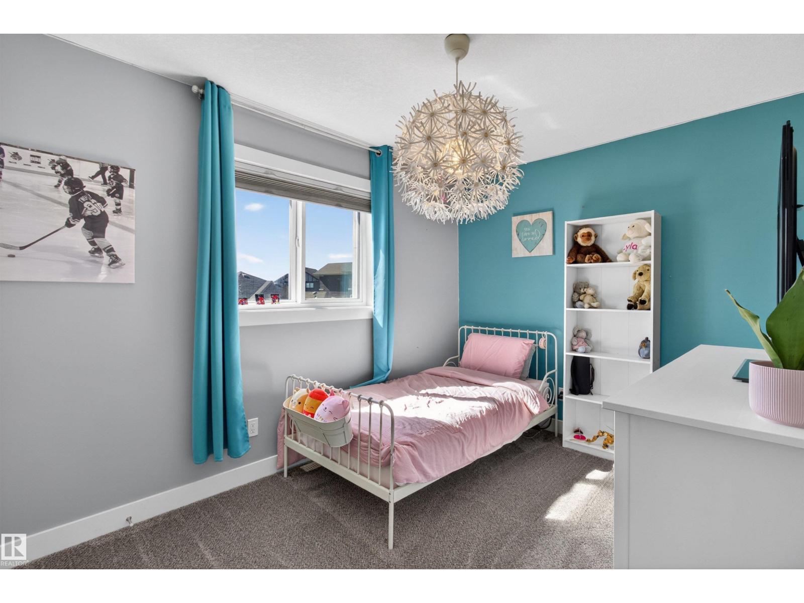 457 MEADOWVIEW DR - 35