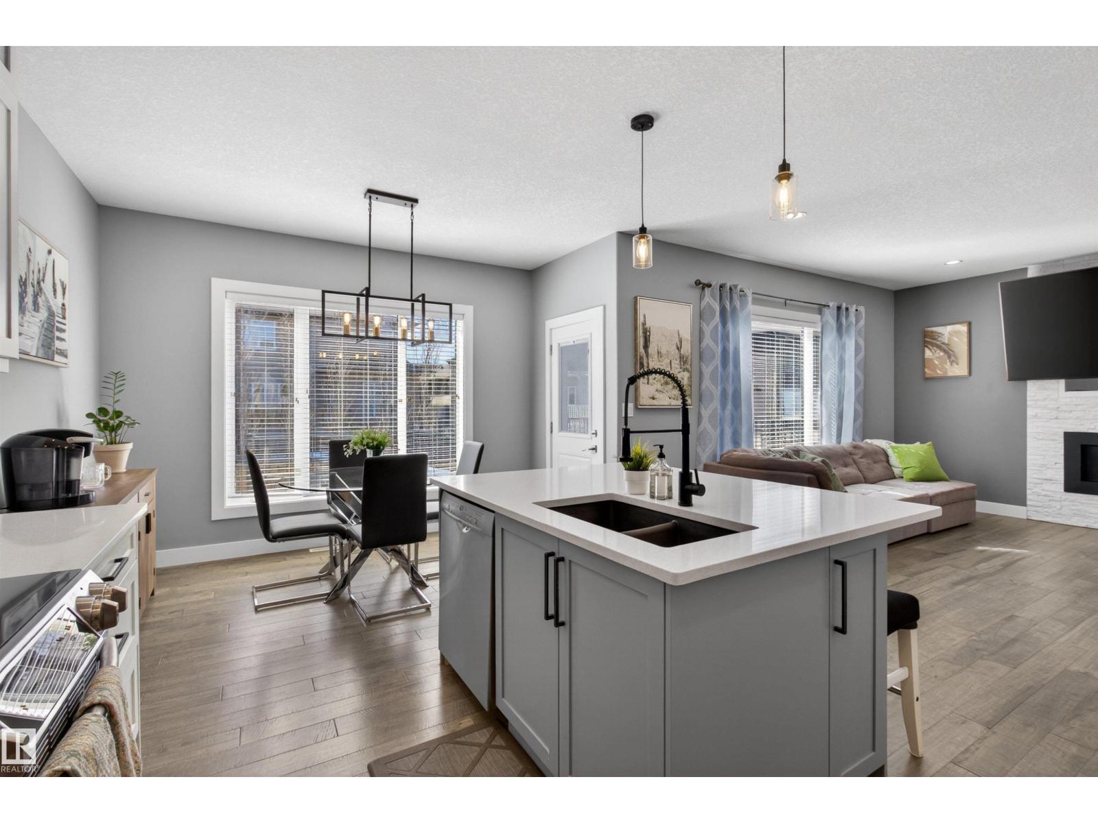 457 MEADOWVIEW DR - 16