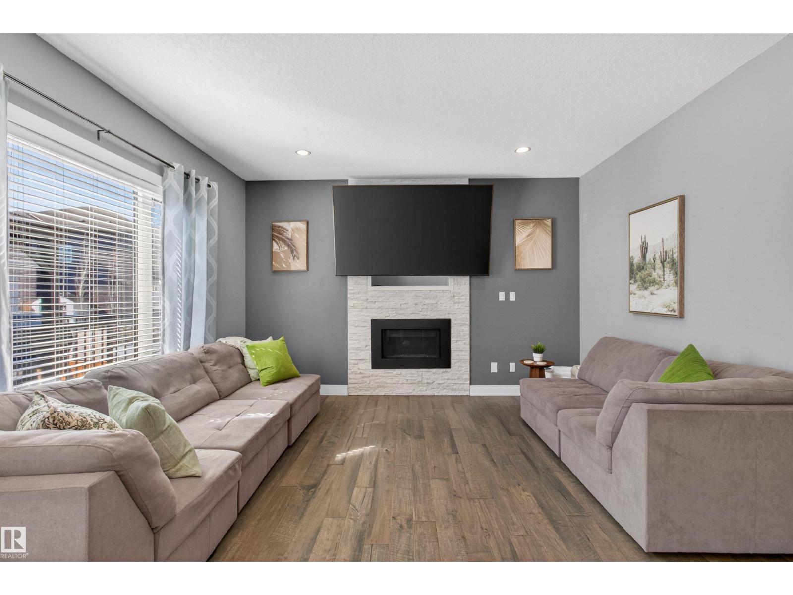 457 MEADOWVIEW DR - 20