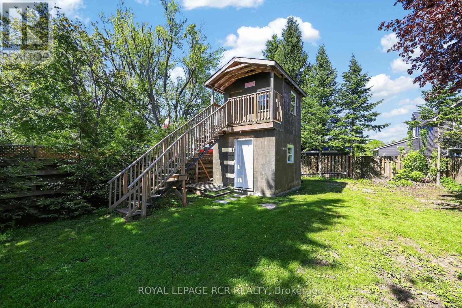 170 YOUNG STREET - 34