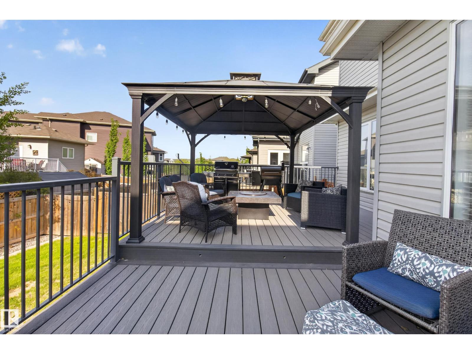 457 MEADOWVIEW DR - 44