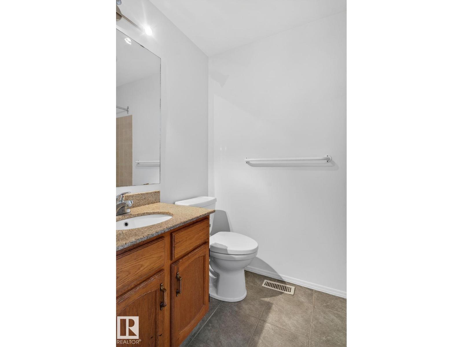 8403 190 ST NW - 29