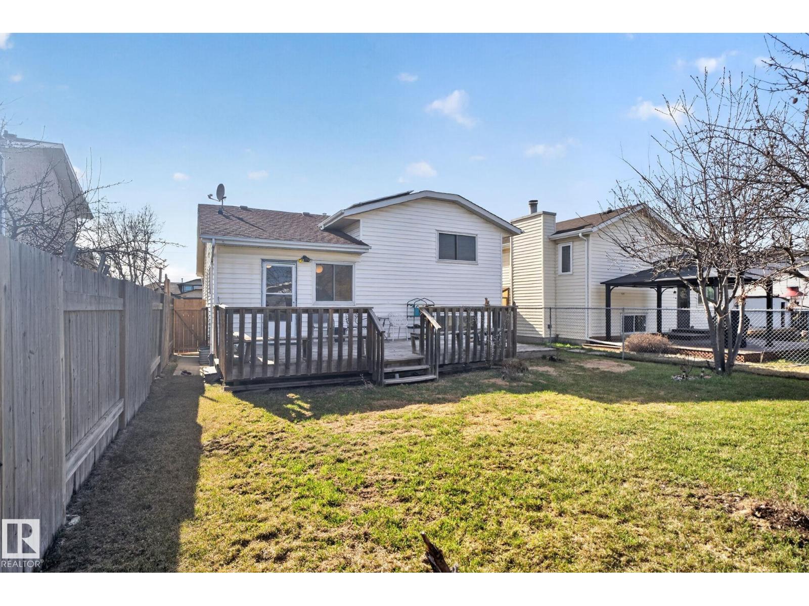 8403 190 ST NW - 62