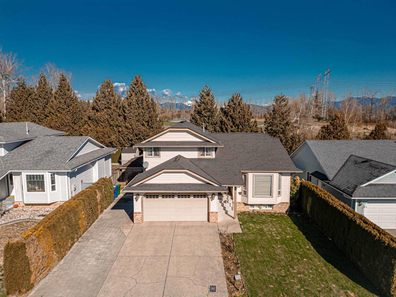32155 CLINTON Avenue - main photo