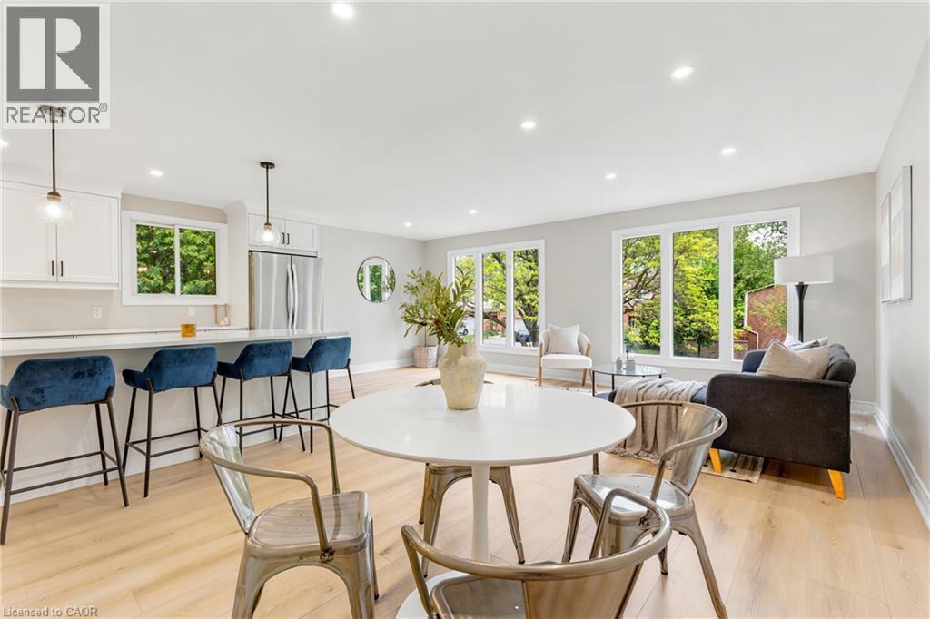 1553 NEWLANDS Crescent - 10