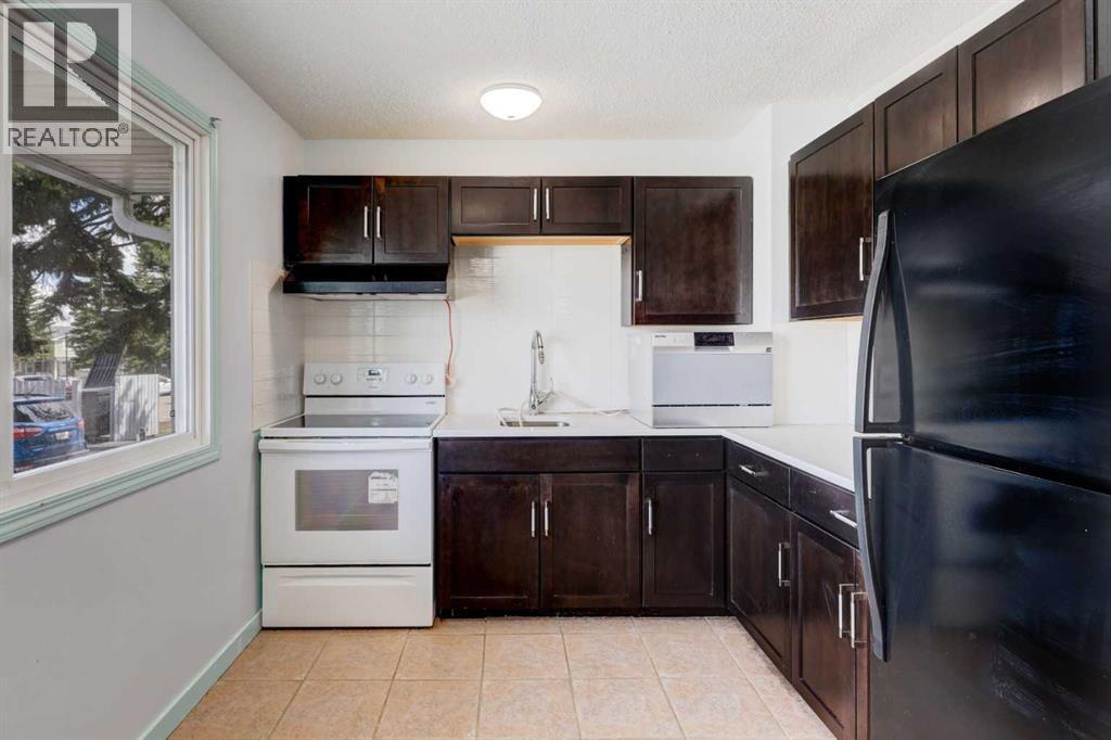 319 Georgian Villas NE - 7