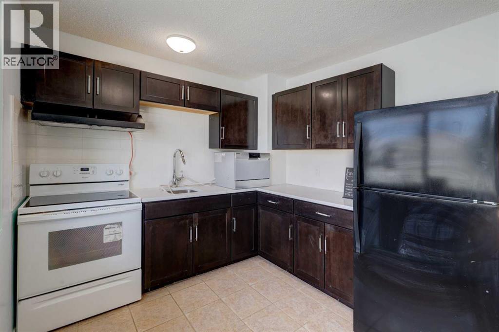 319 Georgian Villas NE - 8