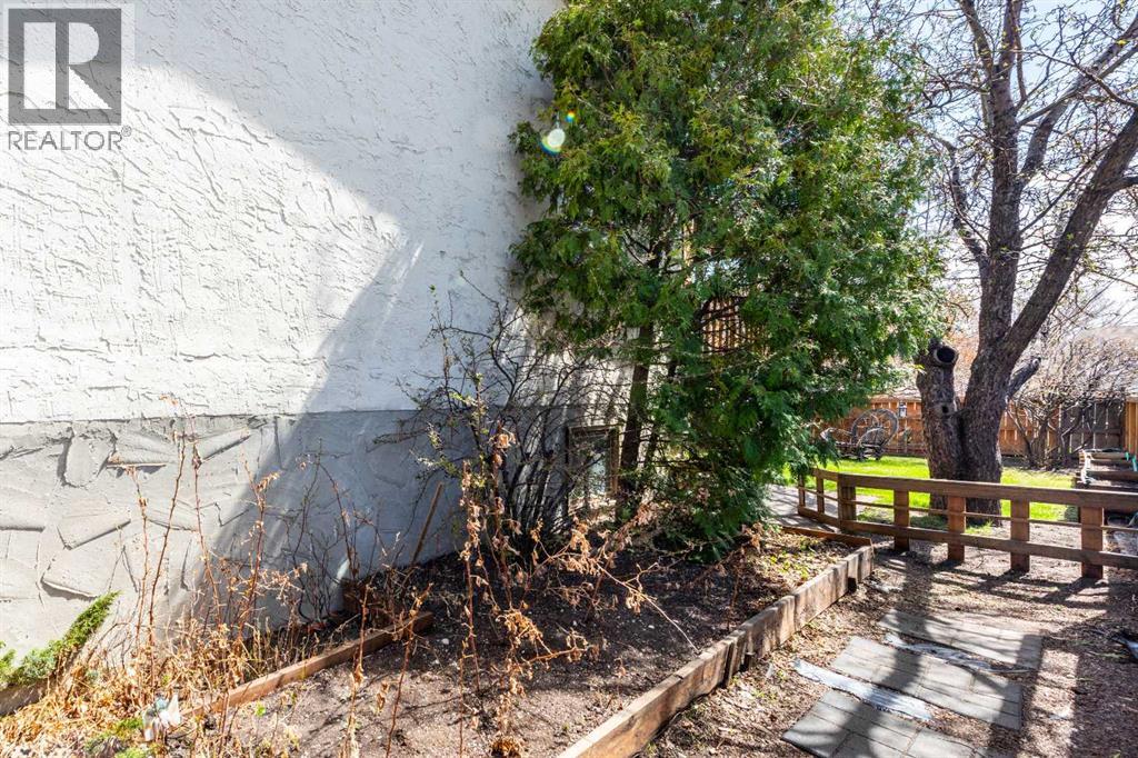 16 Rundleson Way NE - 46