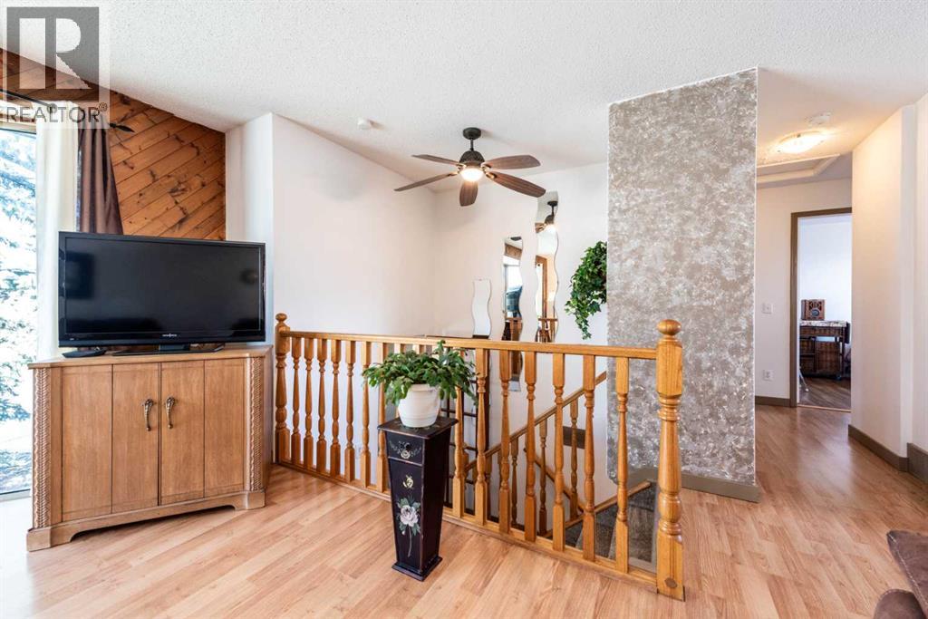 16 Rundleson Way NE - 9