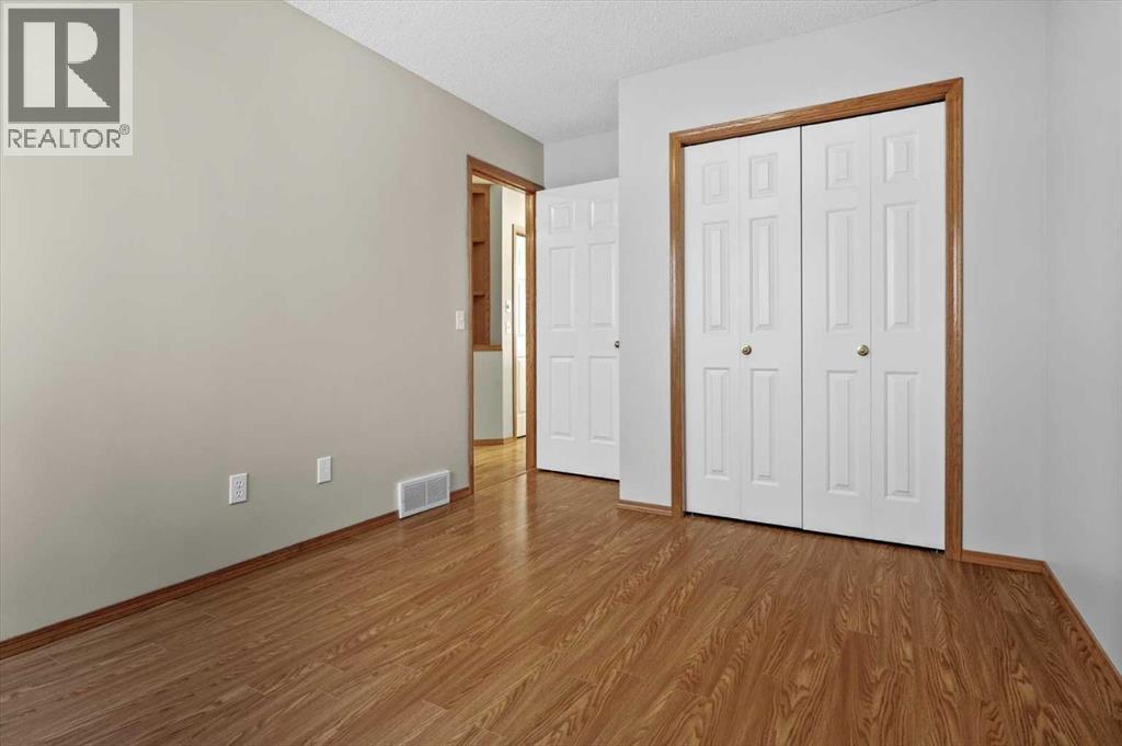 100 Macewan Park Manor NW - 26