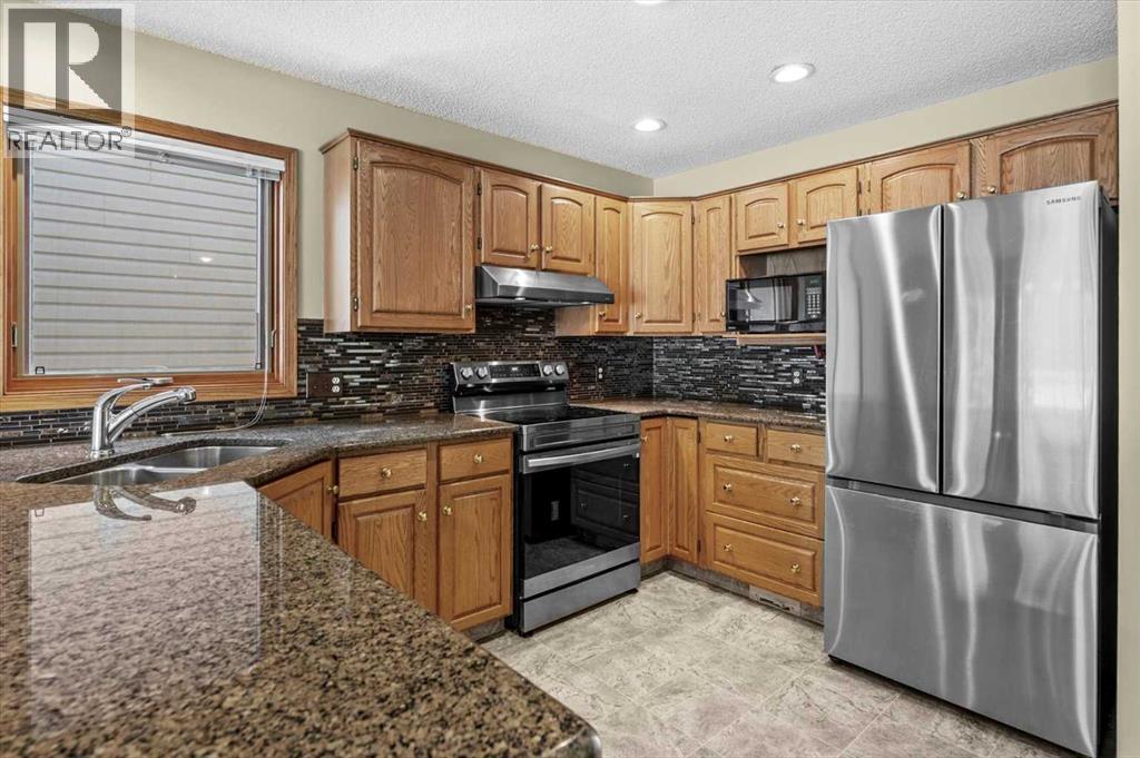 100 Macewan Park Manor NW - 11