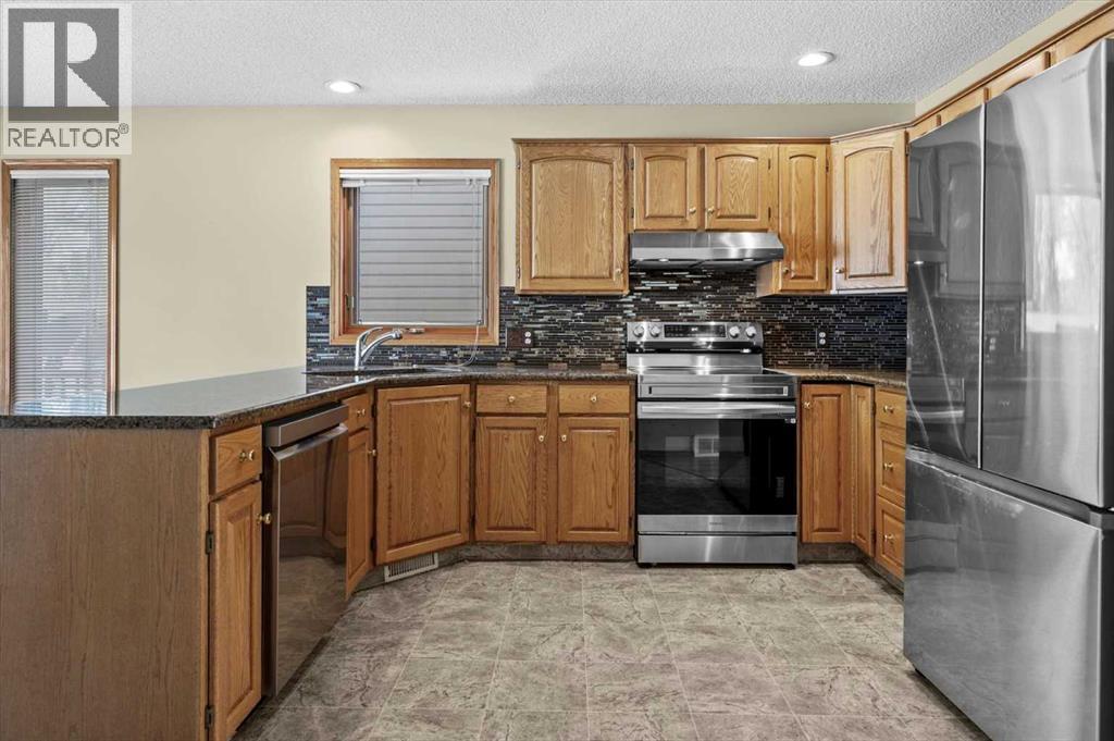 100 Macewan Park Manor NW - 10