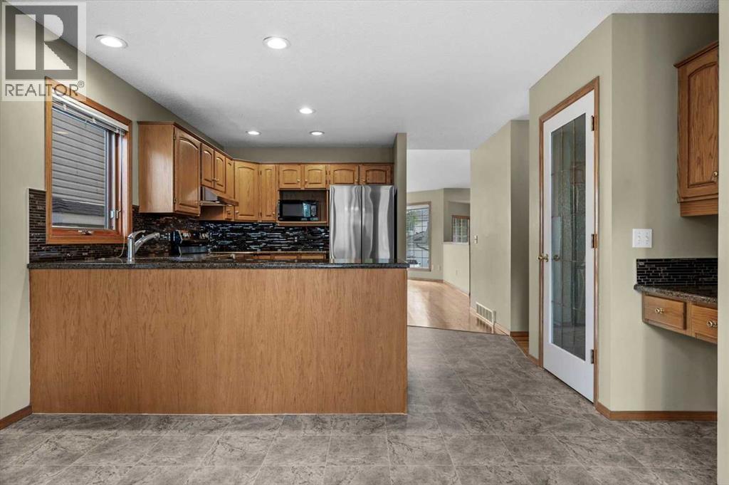 100 Macewan Park Manor NW - 13