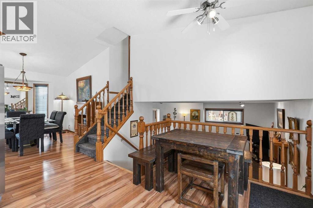 672 Macewan Drive NW - 11