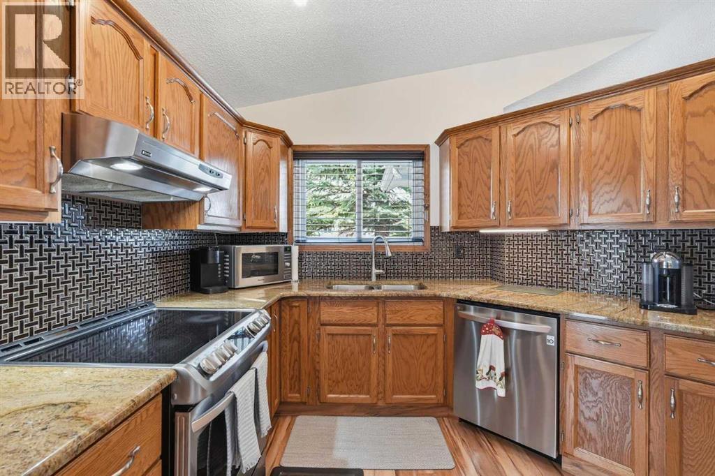 672 Macewan Drive NW - 7