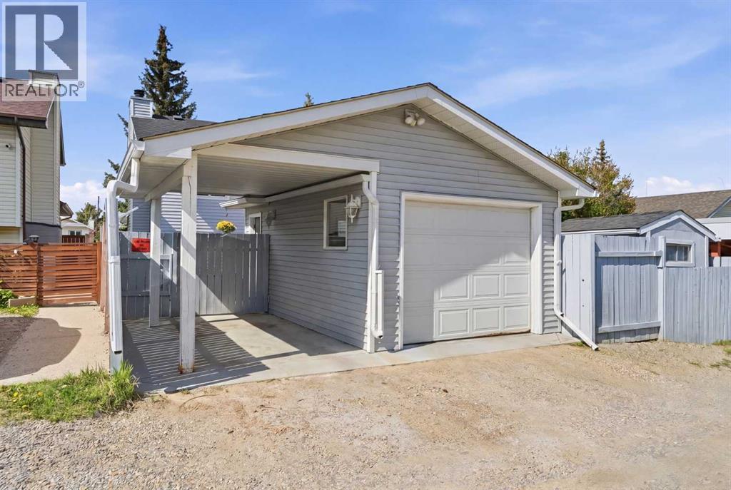 672 Macewan Drive NW - 28