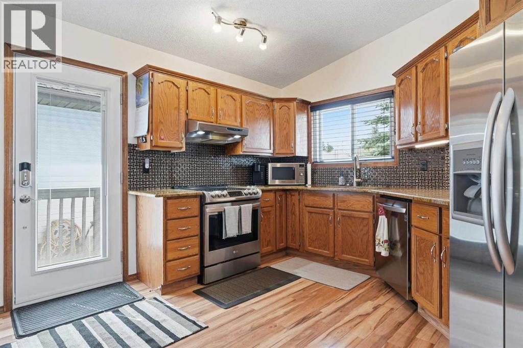 672 Macewan Drive NW - 6