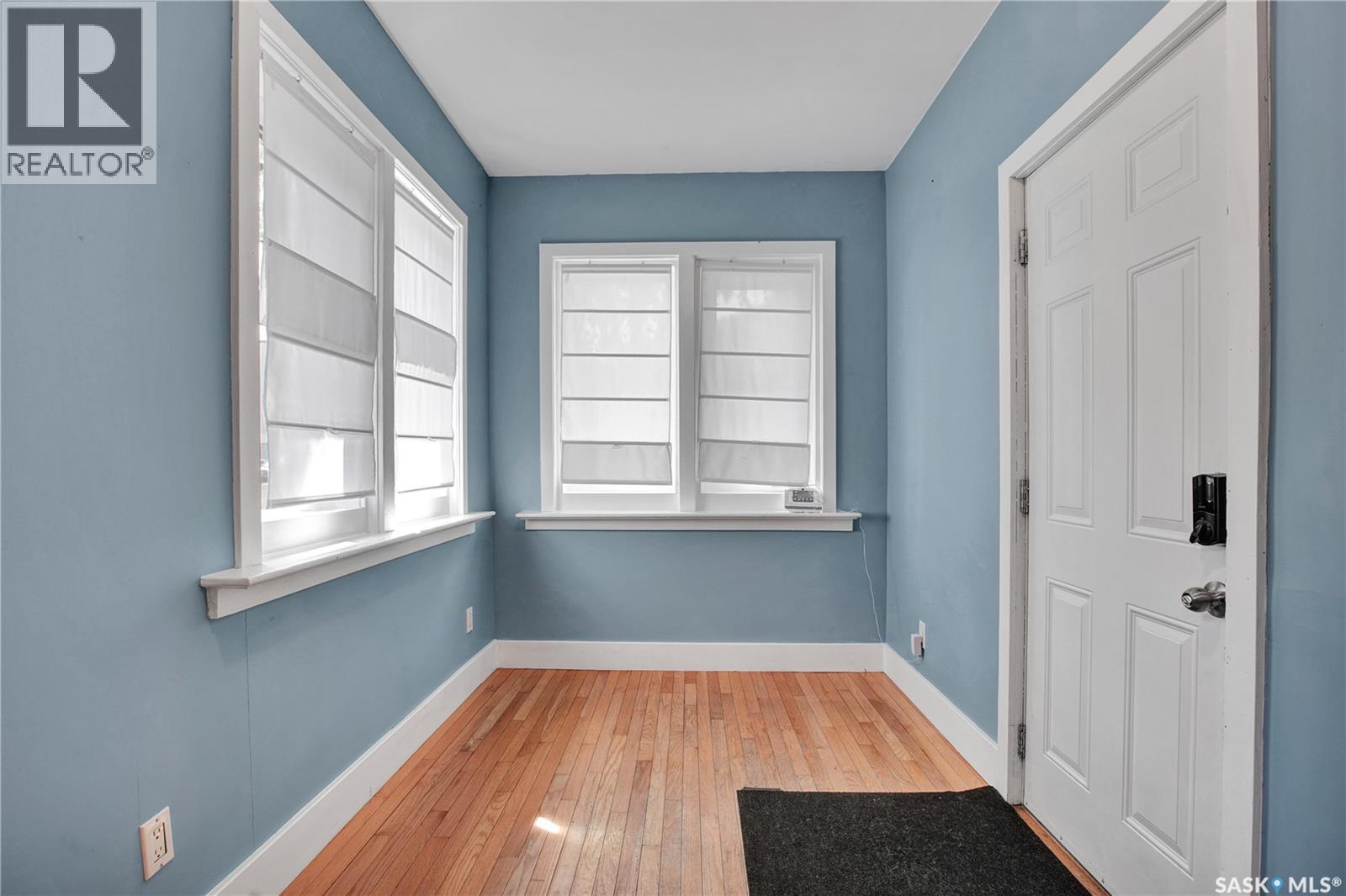 220 N AVENUE S - Image 2