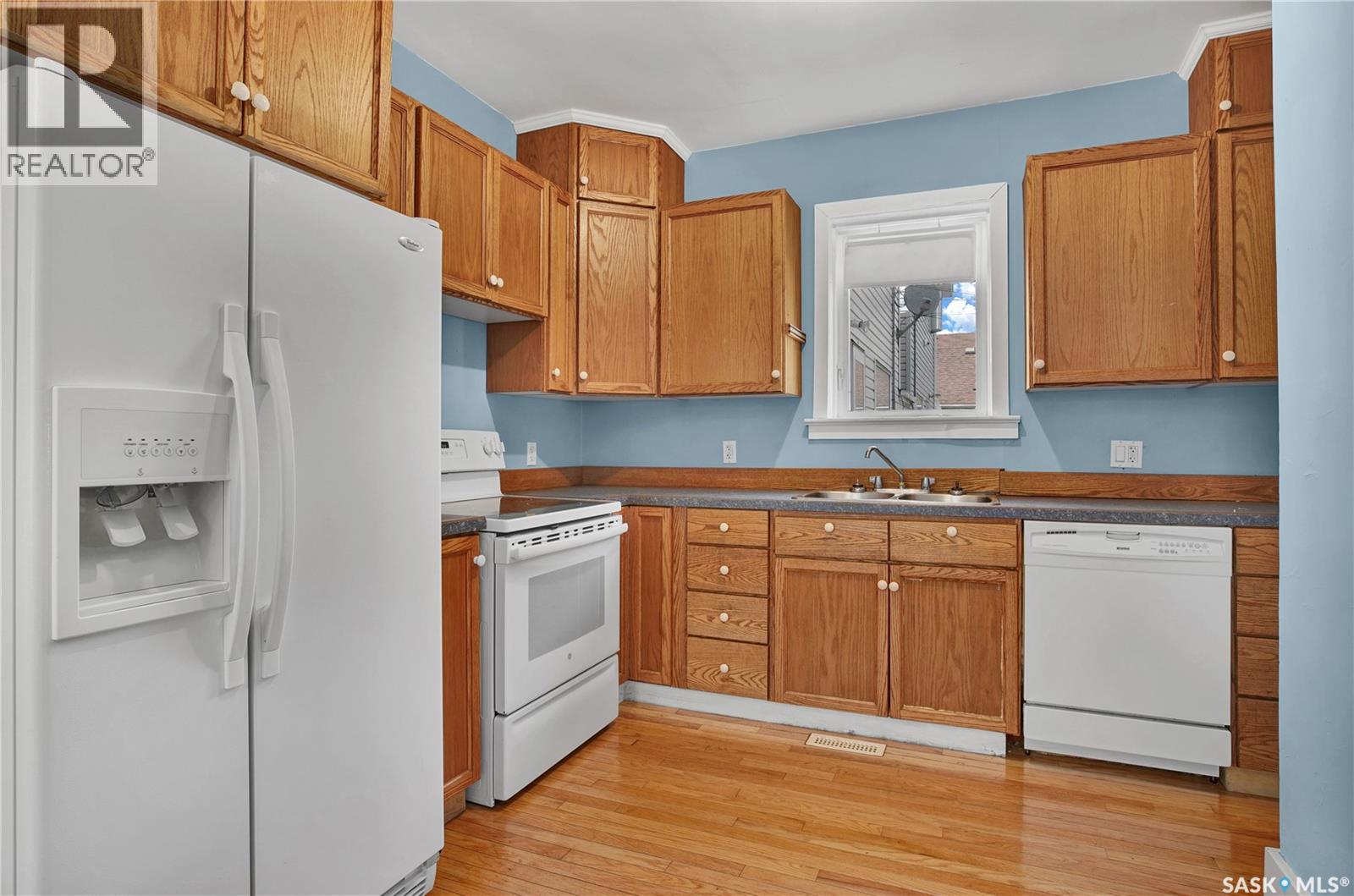 220 N AVENUE S - 6