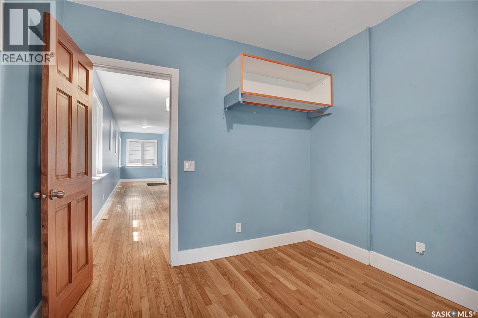 220 N AVENUE S - 8