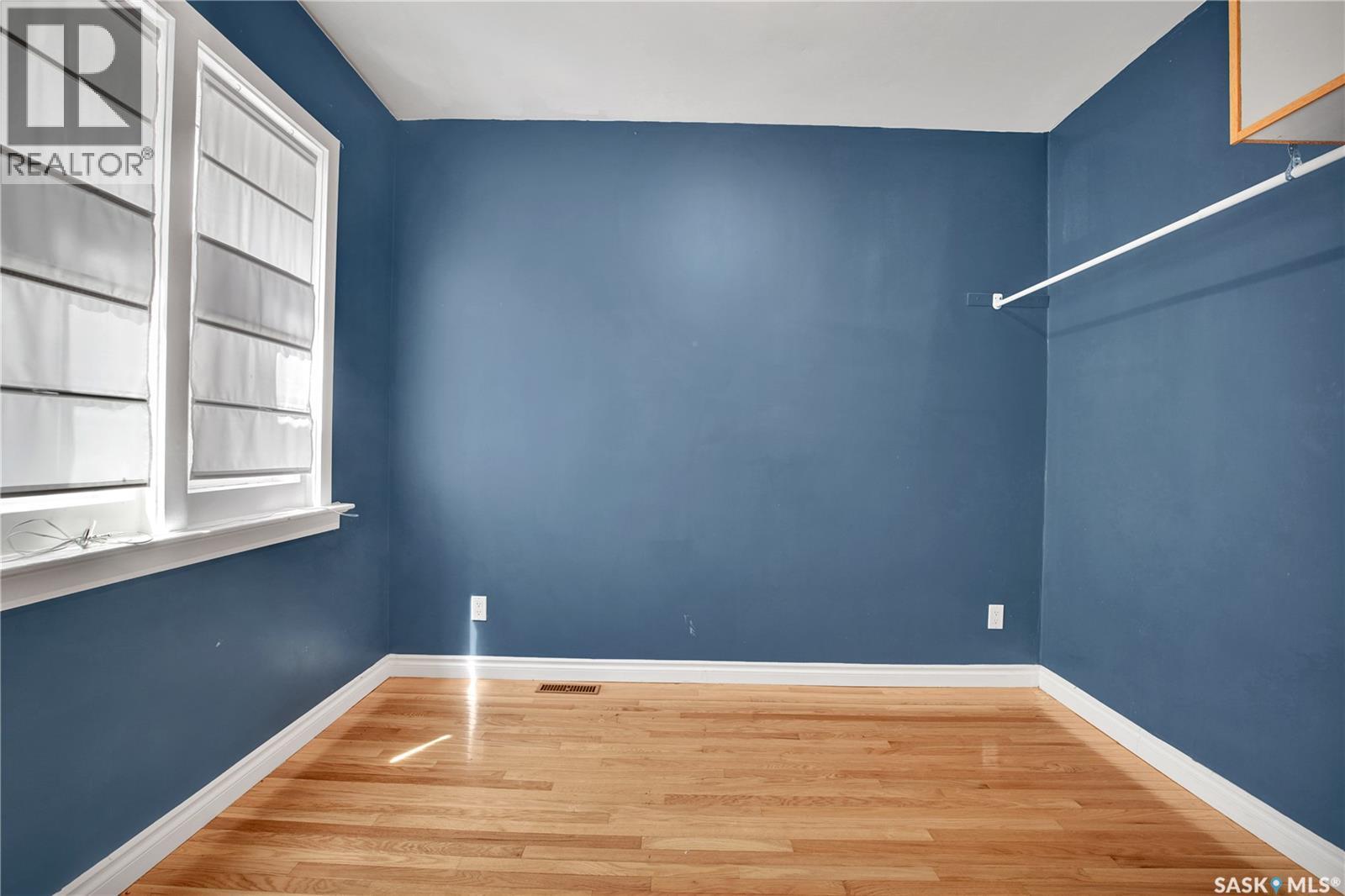 220 N AVENUE S - 9