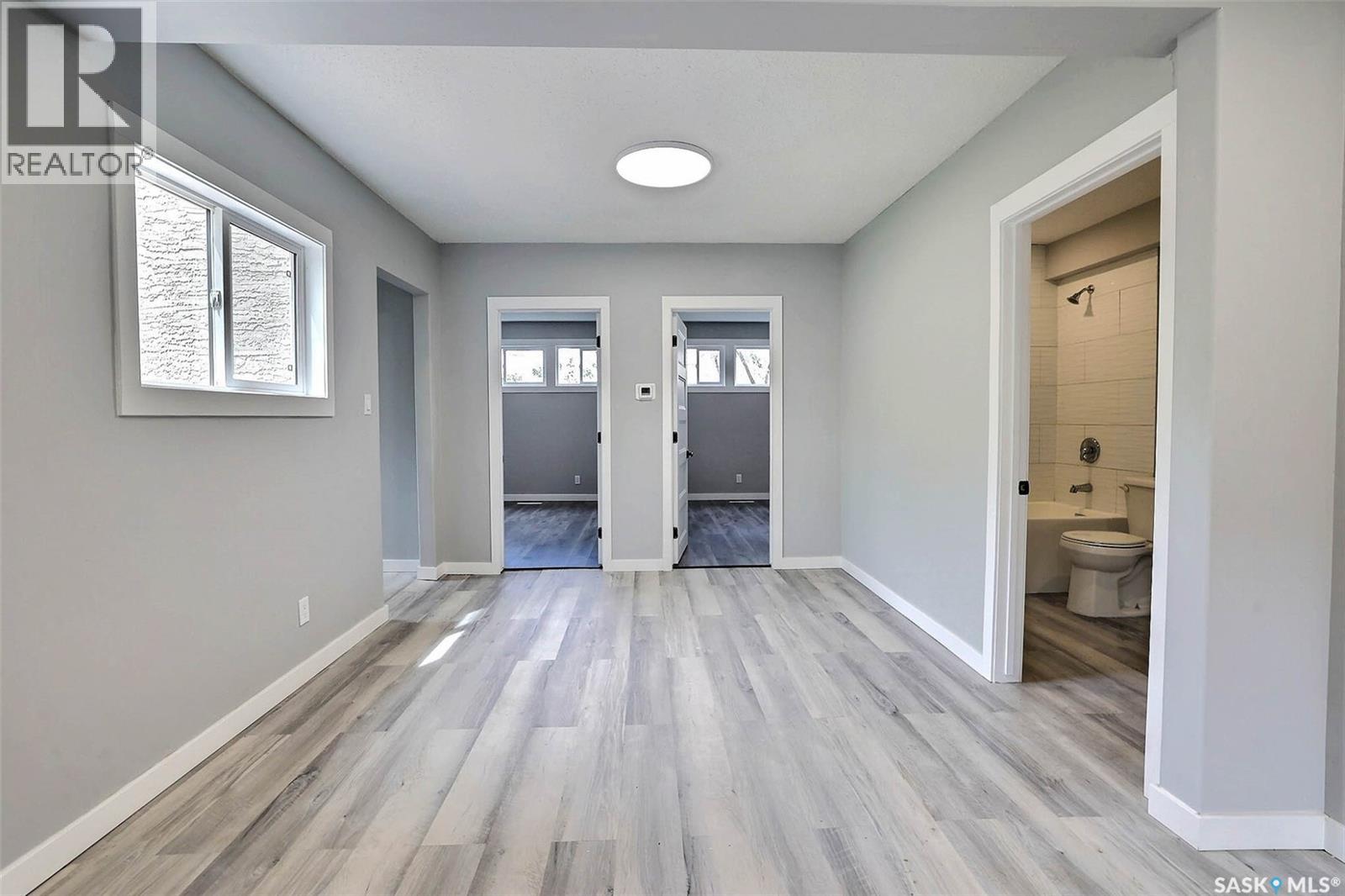 #650 Robinson STREET - 10