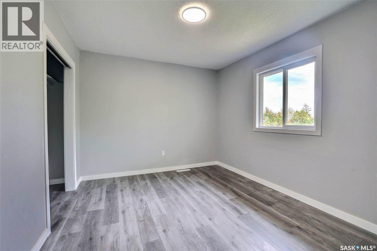 #650 Robinson STREET - 28