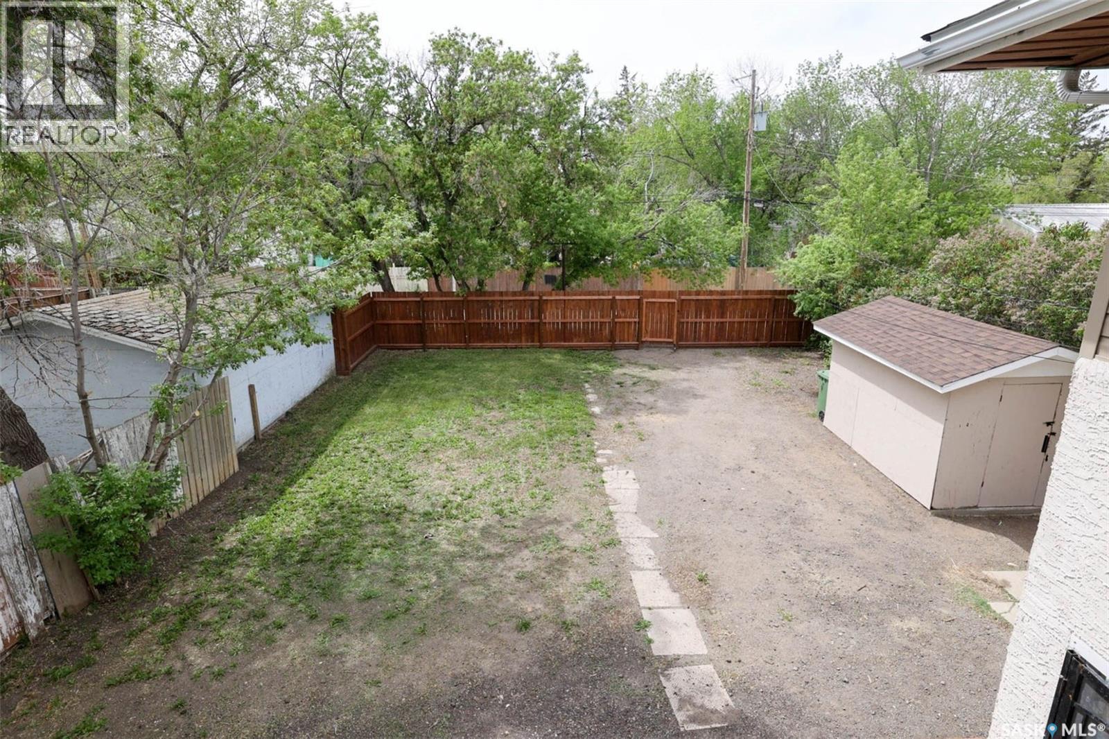 #650 Robinson STREET - 37
