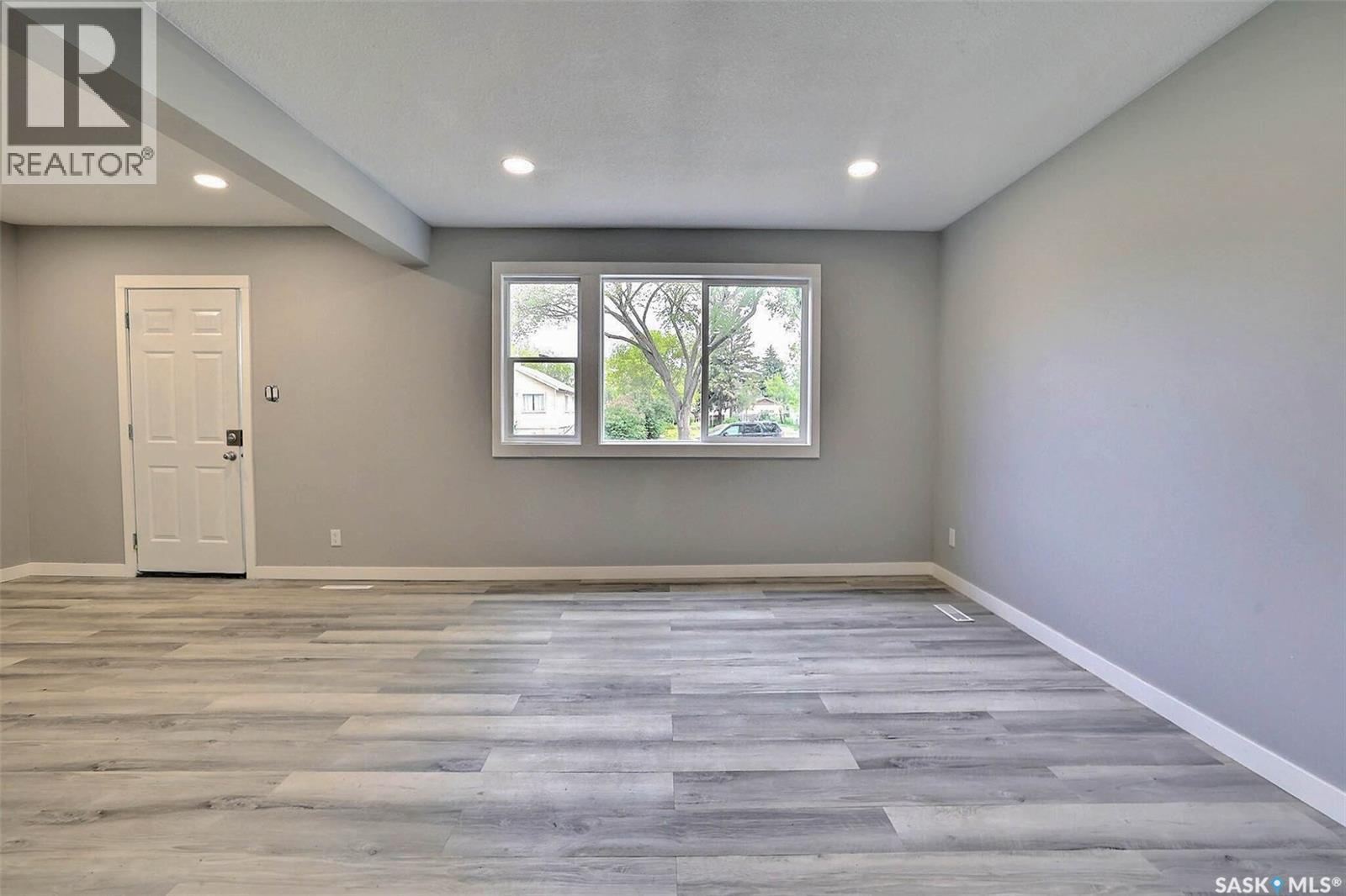 #650 Robinson STREET - 6