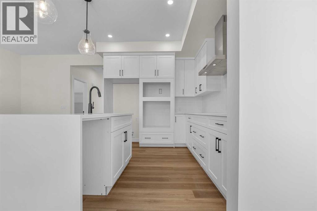 568 Buffaloberry Manor SE - 10
