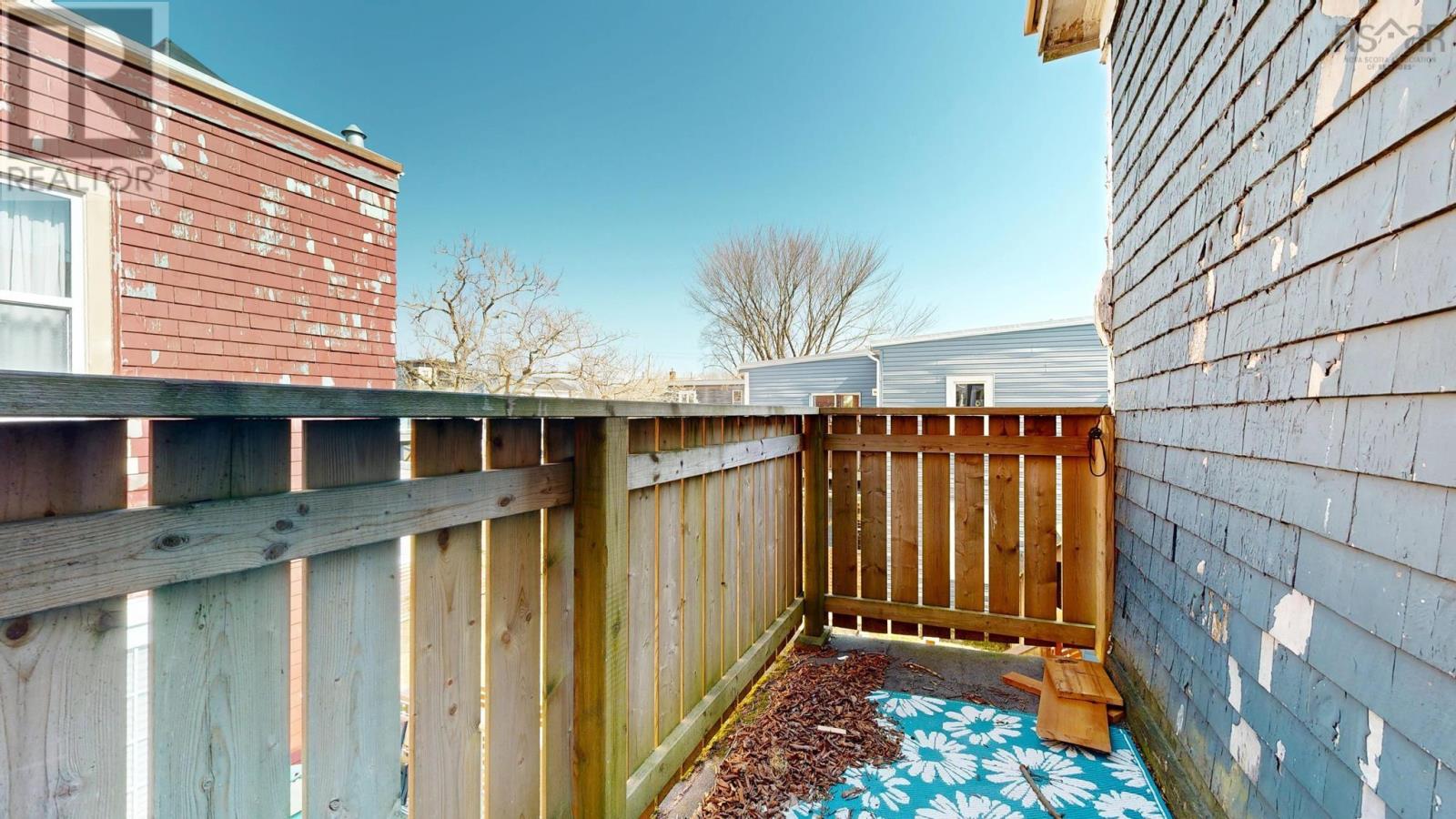 2683-2687 Fuller Terrace - 18