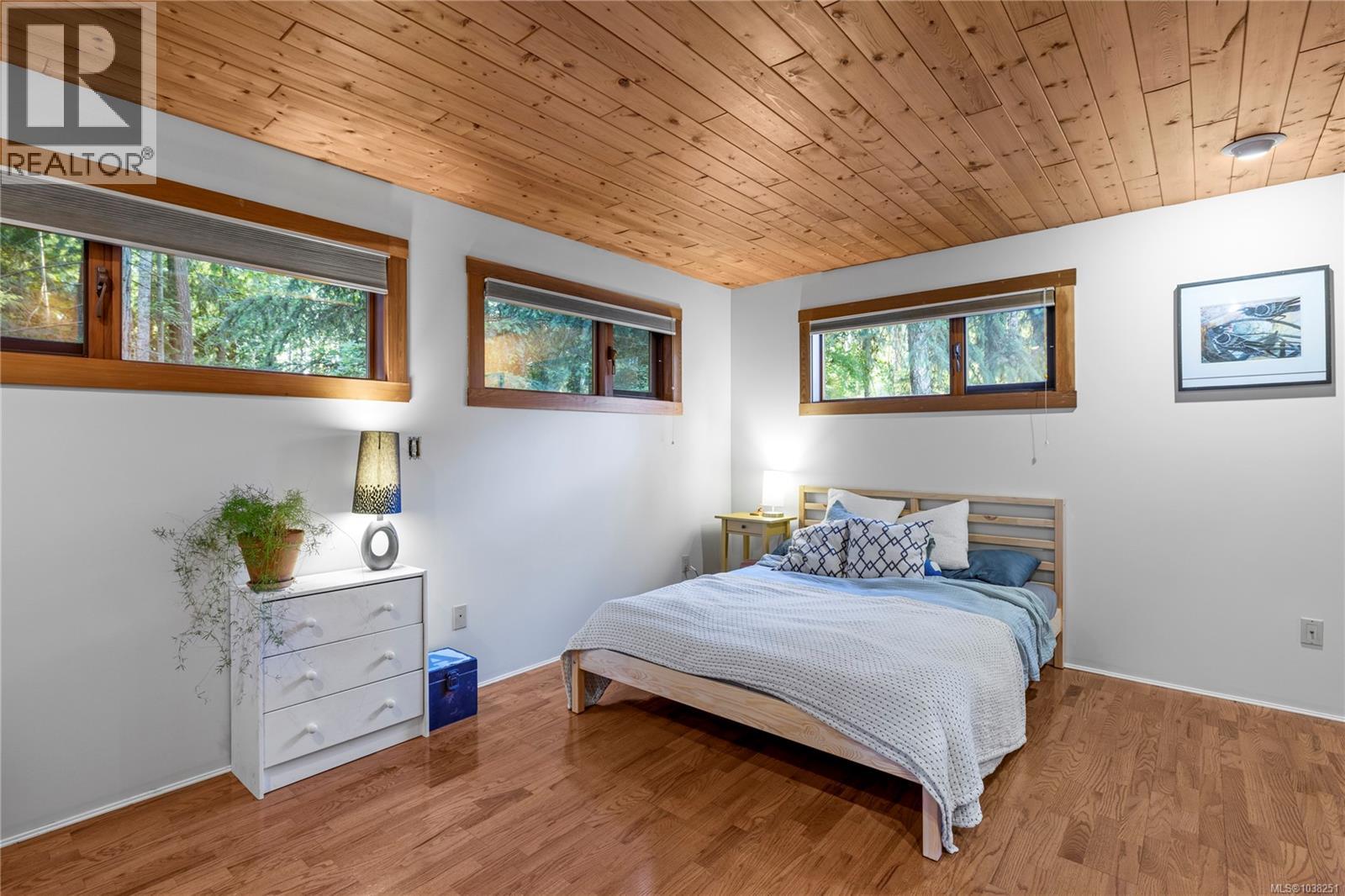 1352 Englishman River Rd - 24