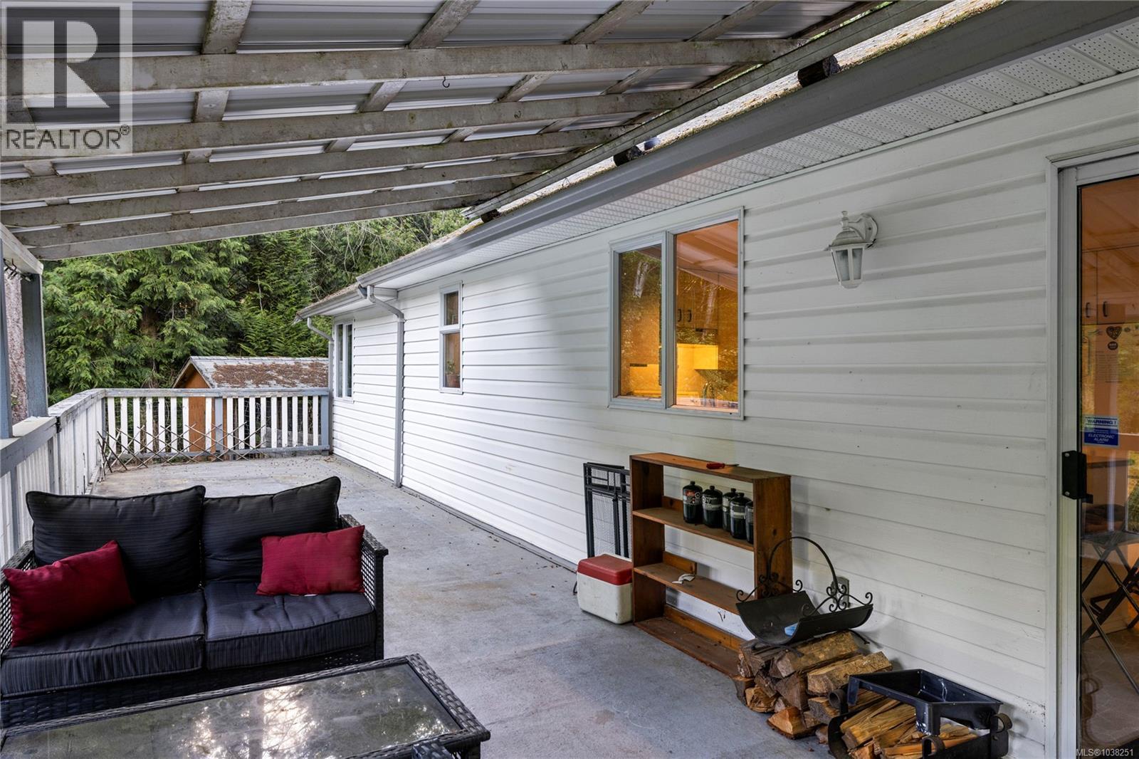1352 Englishman River Rd - 48