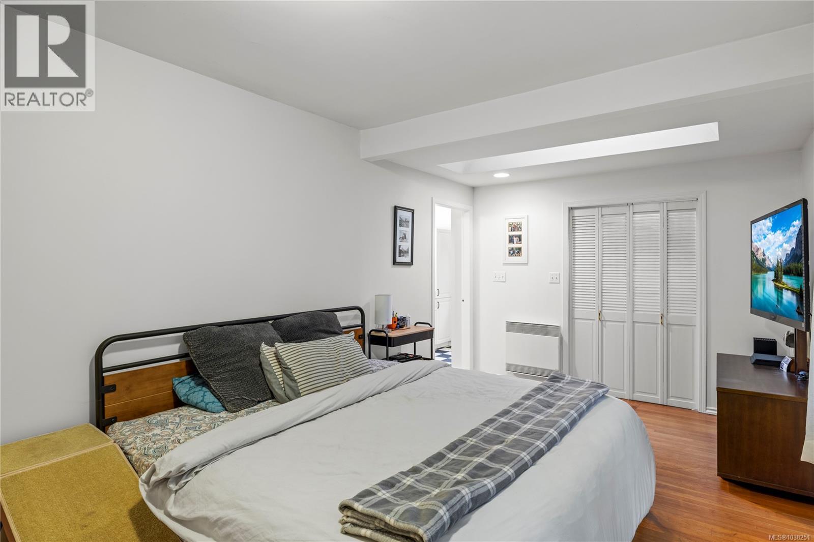 1352 Englishman River Rd - 43