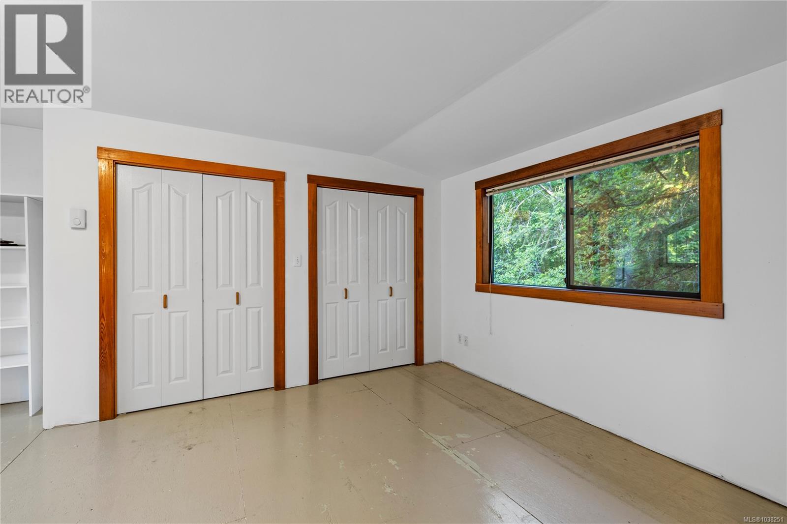 1352 Englishman River Rd - 29