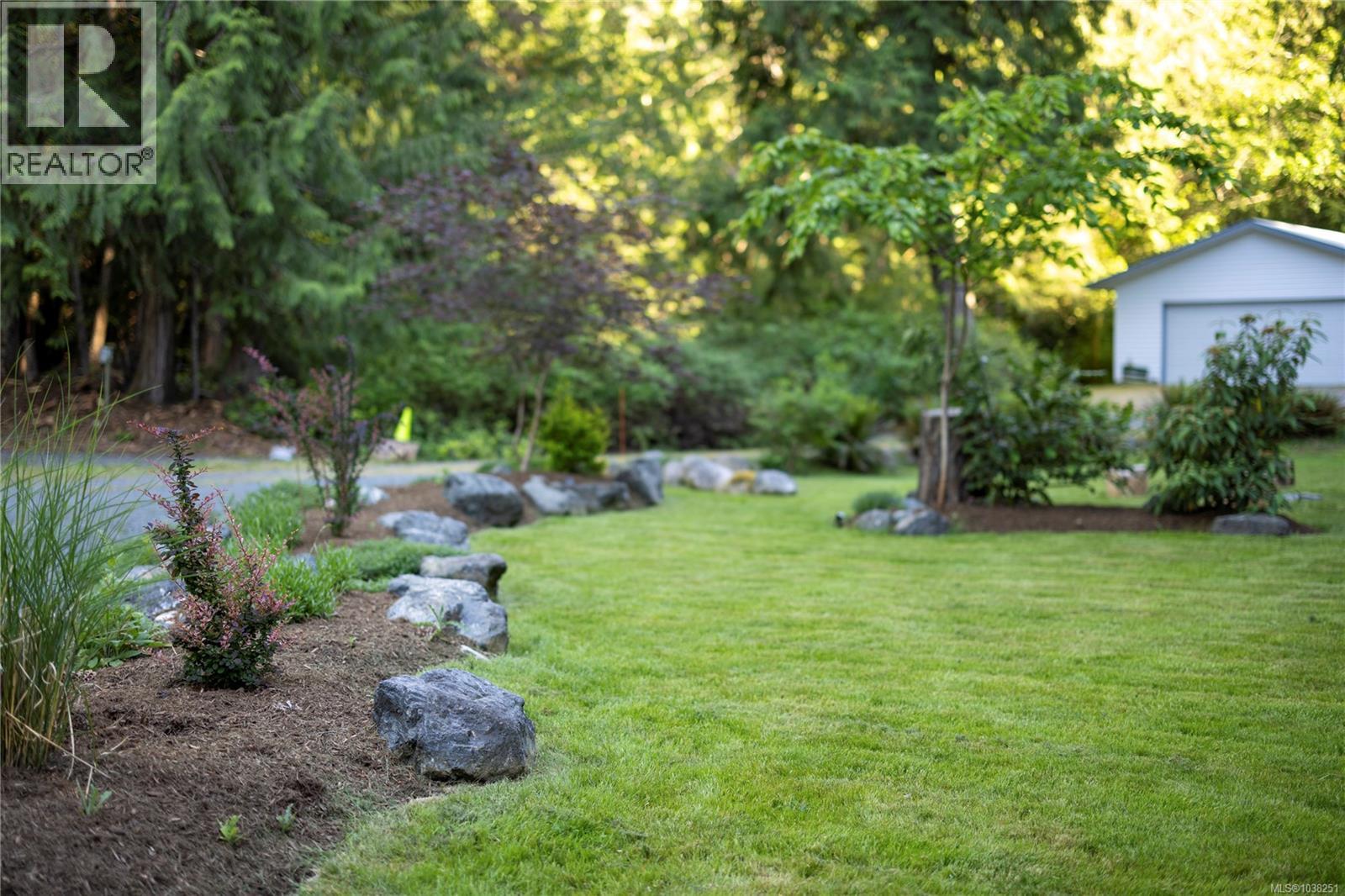 1352 Englishman River Rd - 35