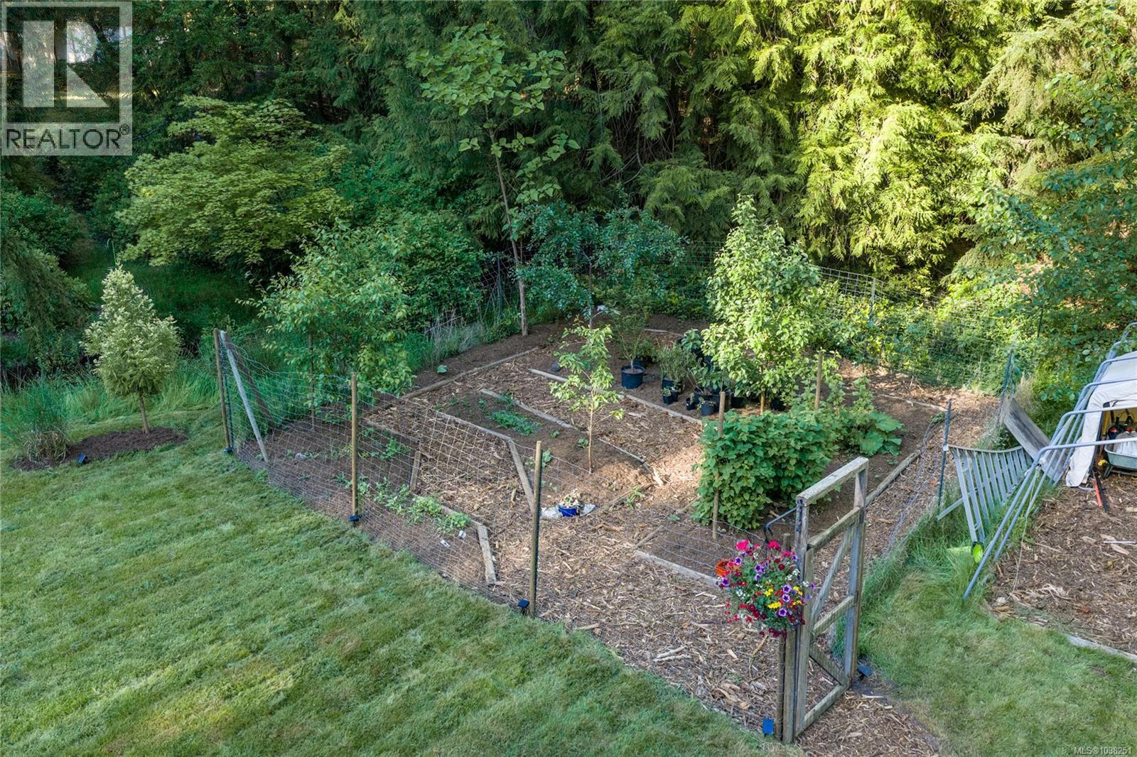 1352 Englishman River Rd - 54