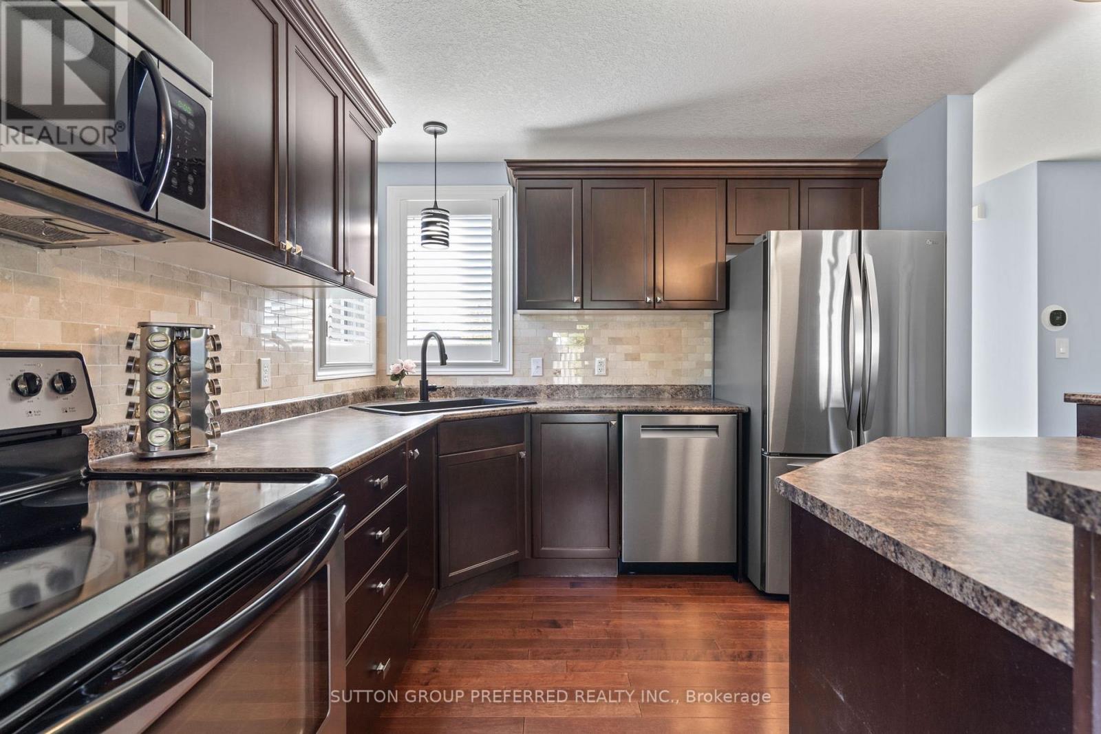 1076 SILVERFOX DRIVE - 16
