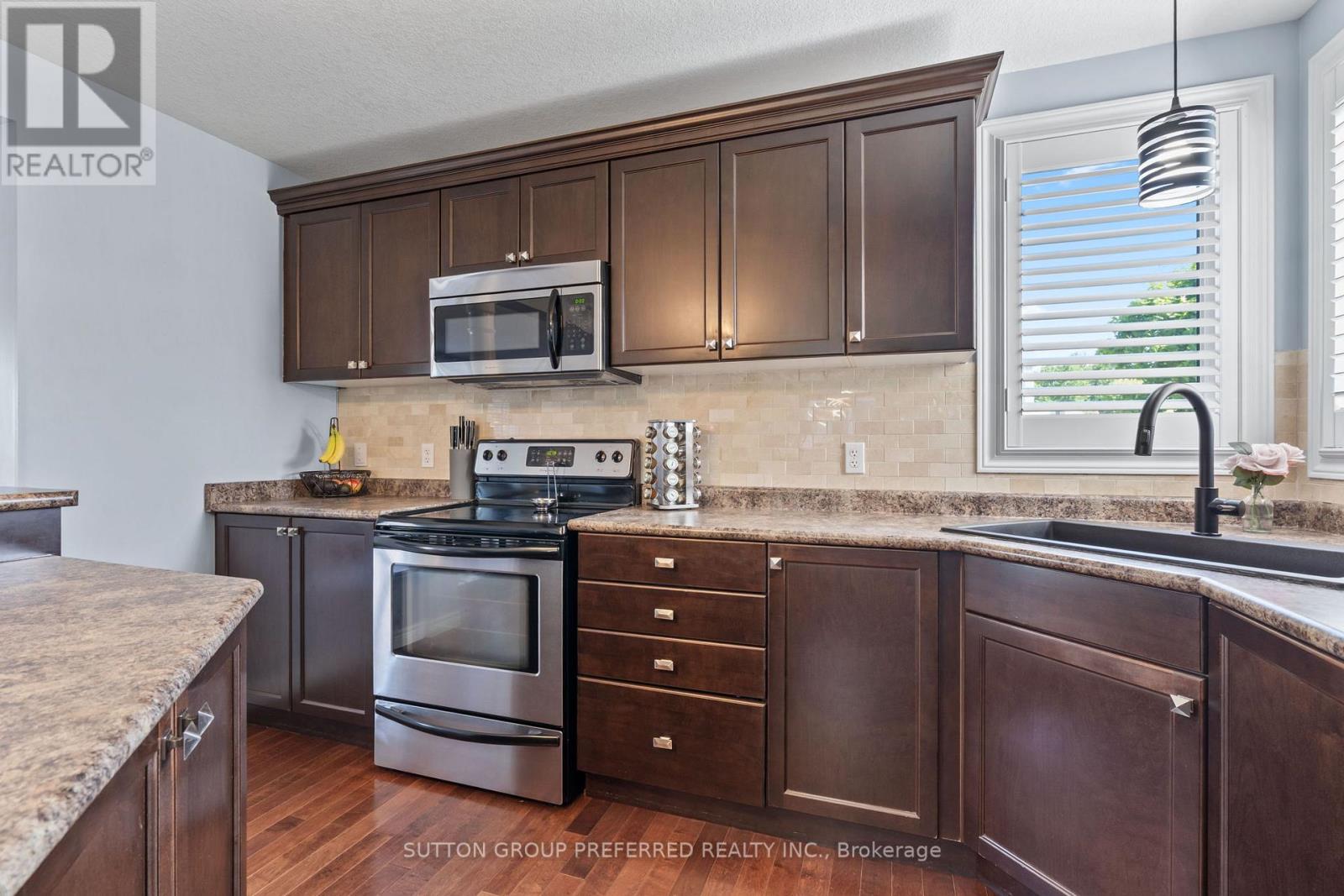 1076 SILVERFOX DRIVE - 19