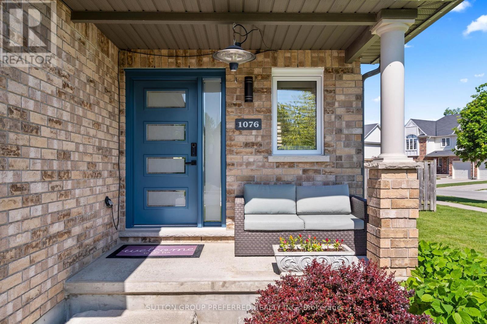 1076 SILVERFOX DRIVE - 4