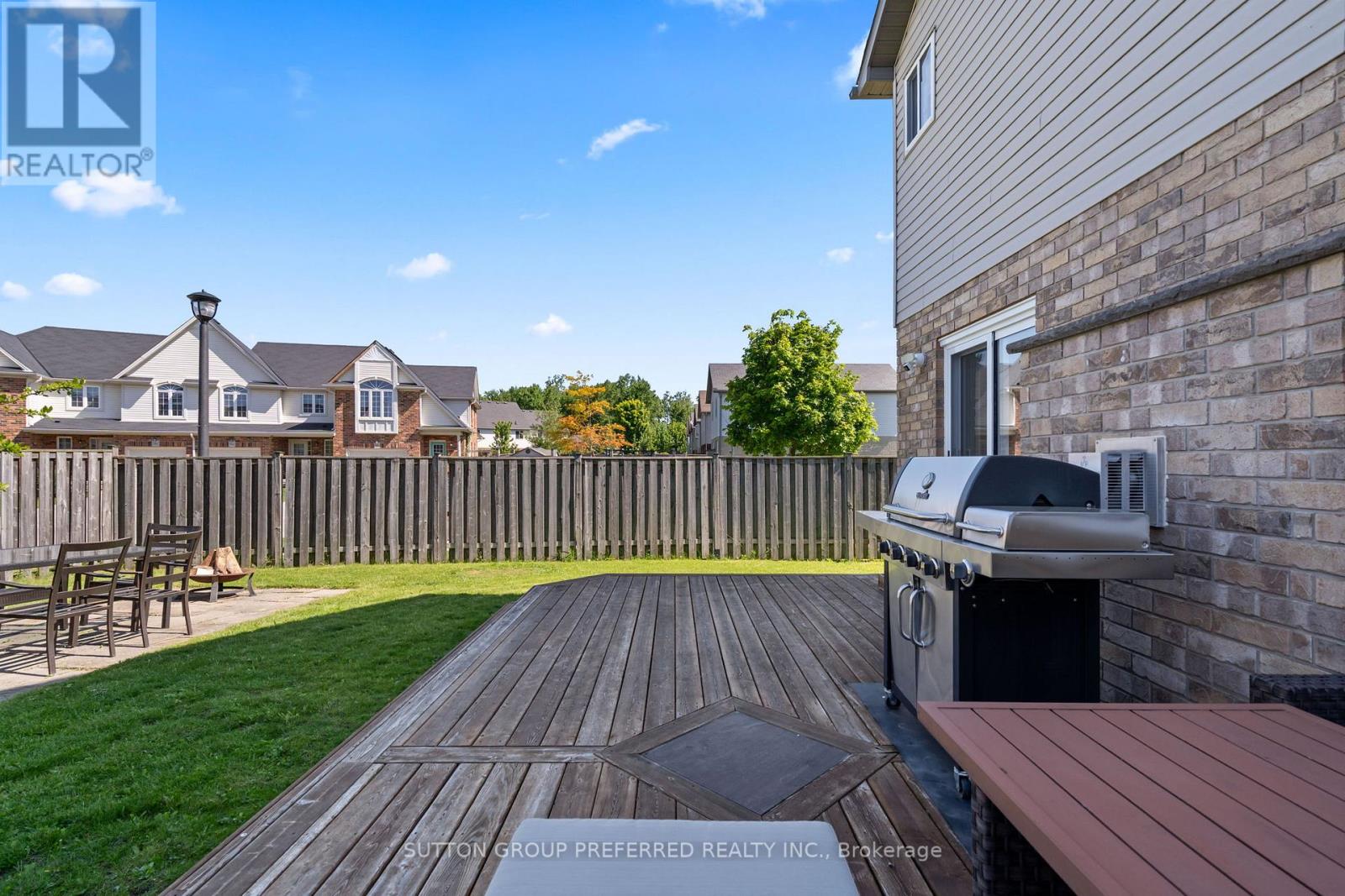 1076 SILVERFOX DRIVE - 47