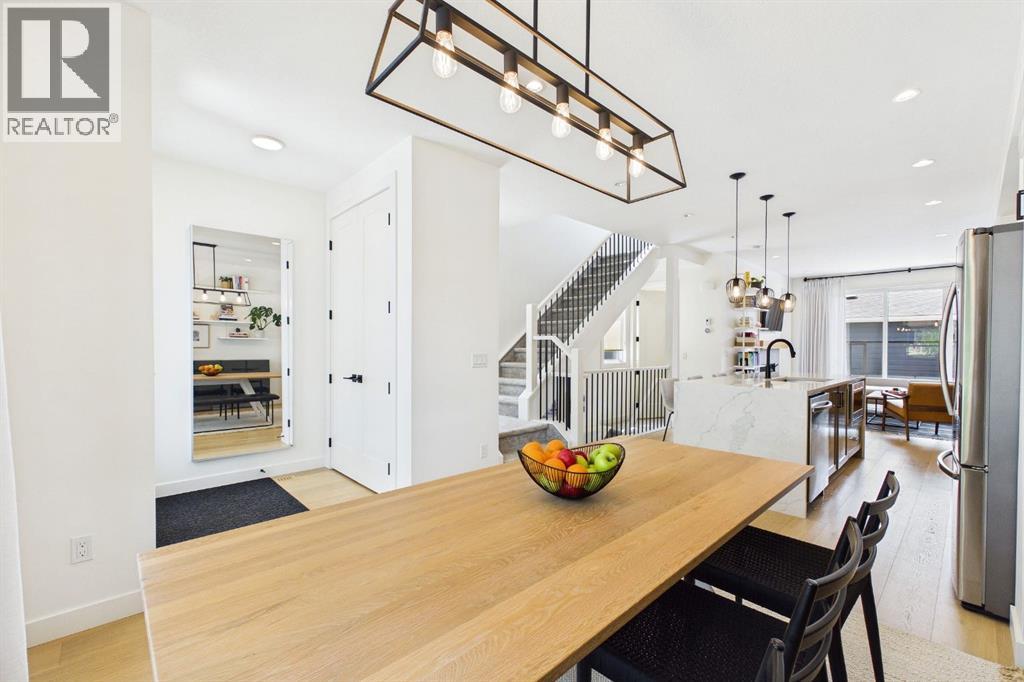 1013 Regal Crescent NE - 5