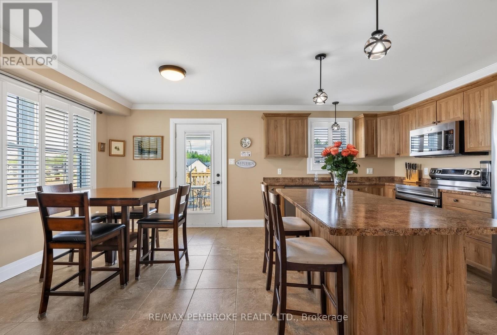 27 TERRANCE DRIVE - 12