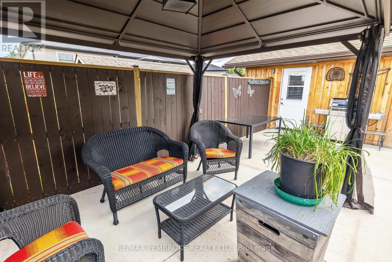 27 TERRANCE DRIVE - 37