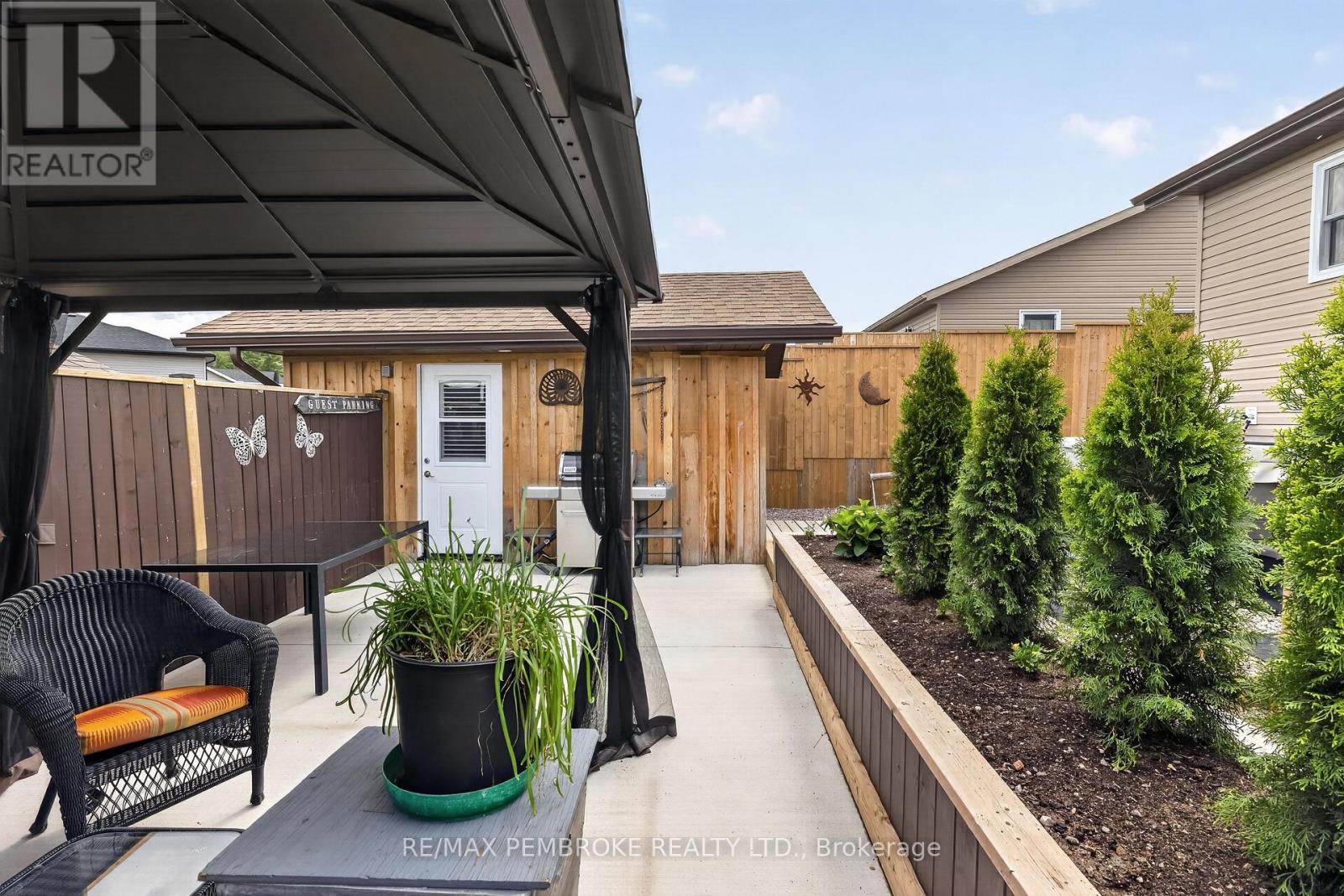 27 TERRANCE DRIVE - 38