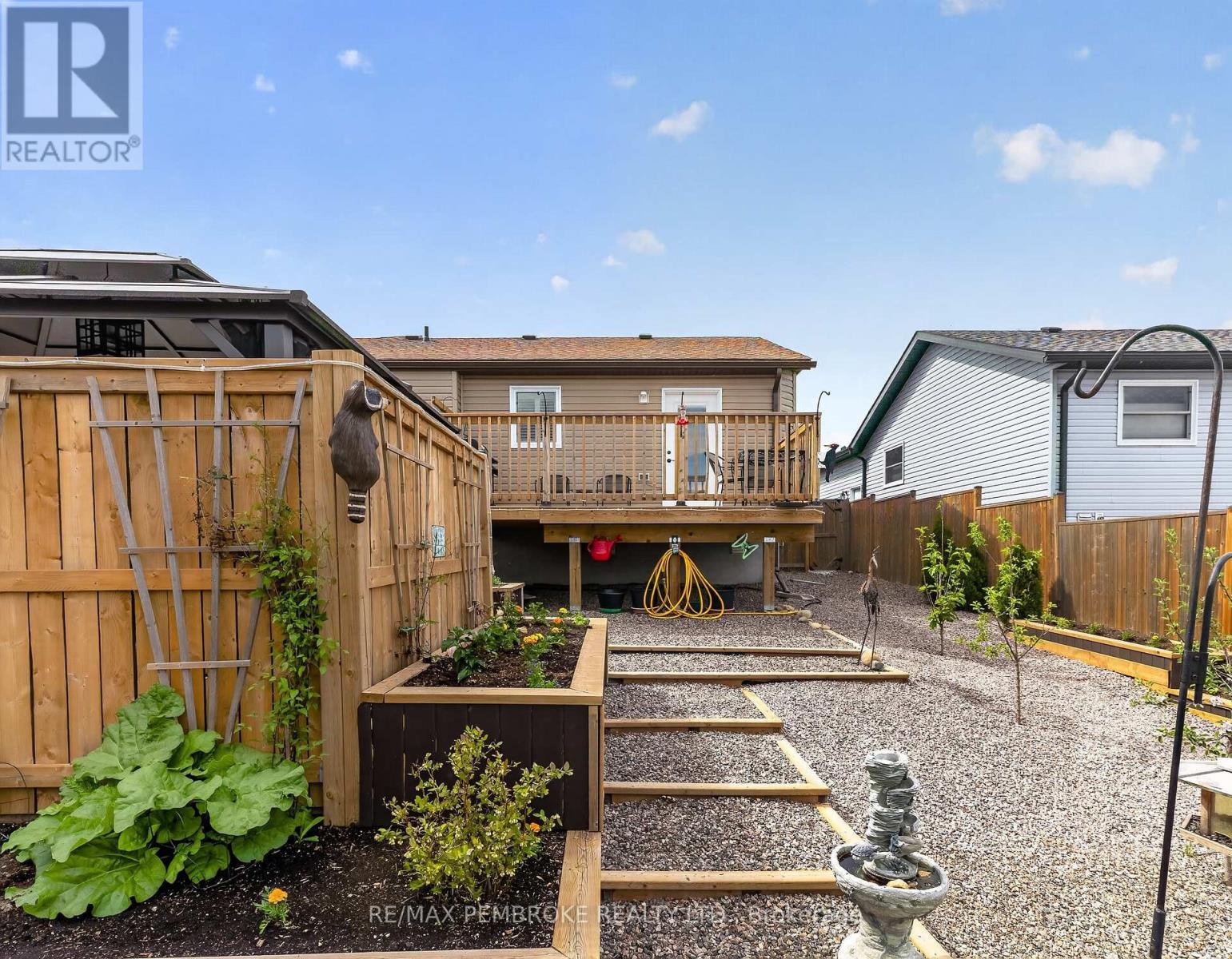 27 TERRANCE DRIVE - 41