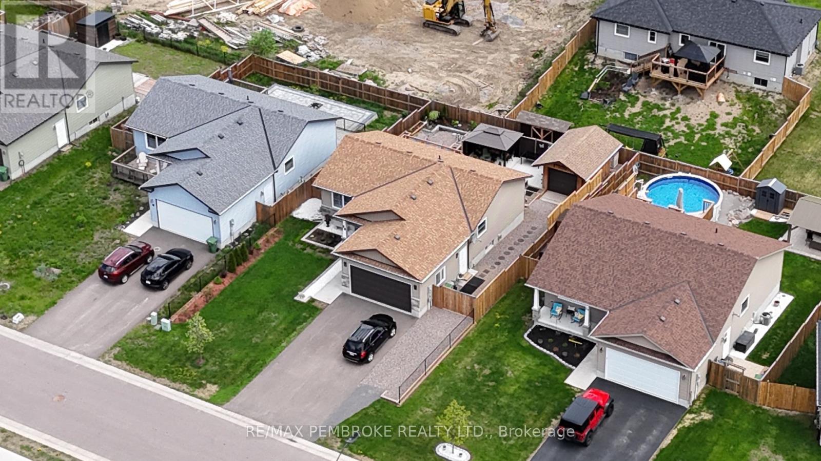 27 TERRANCE DRIVE - 45