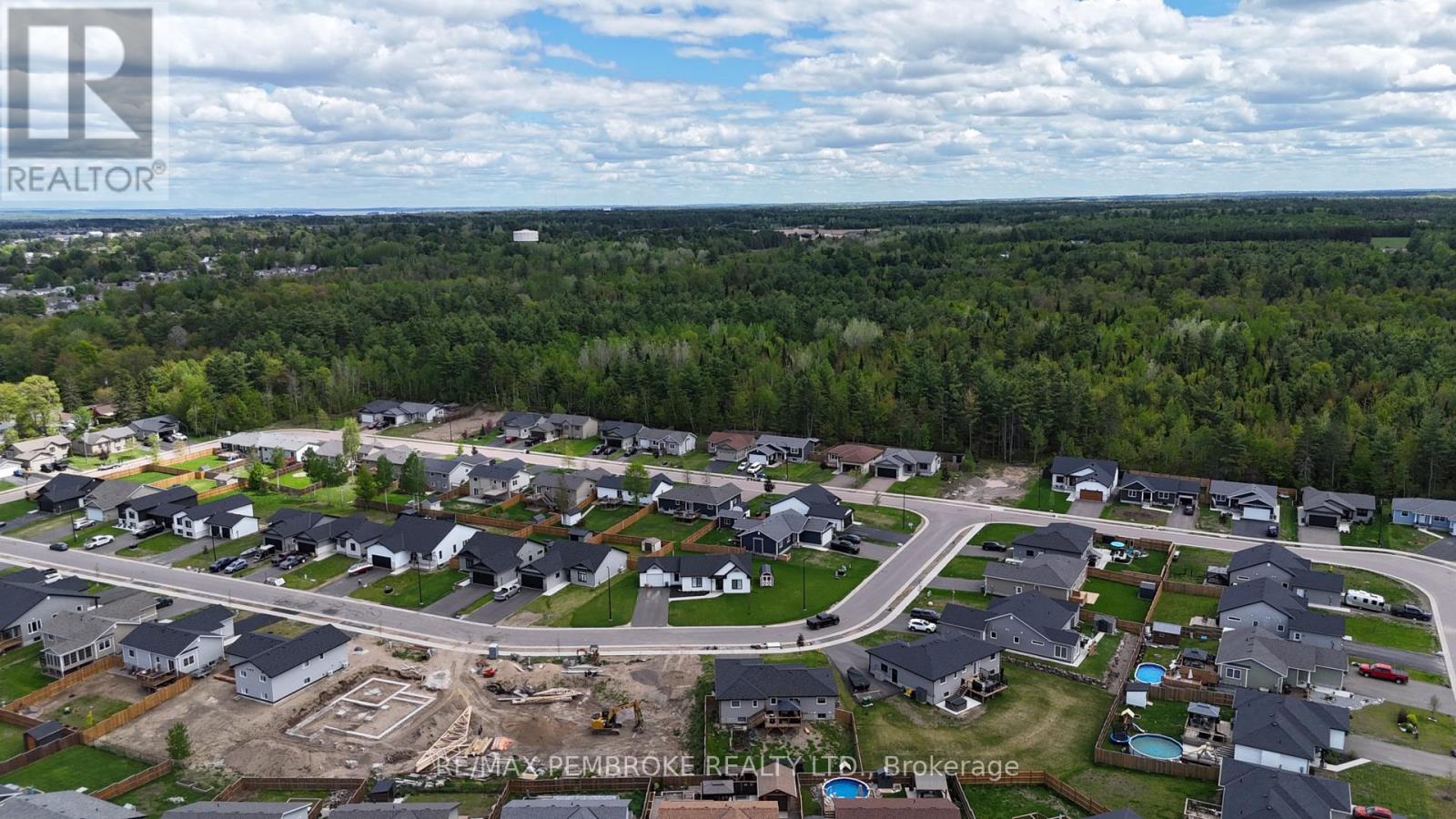 27 TERRANCE DRIVE - 48
